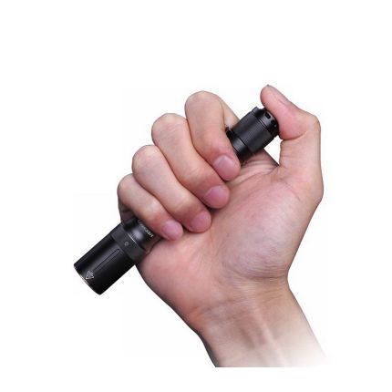 Маленький ручний ліхтарик Fenix E20 V2.0 фото