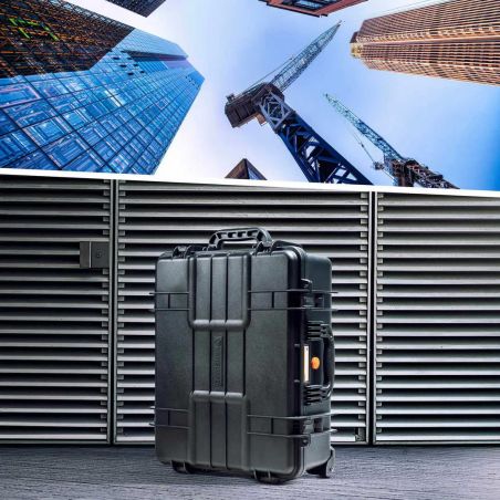 Кейс пластиковий протиударний на колесах для обладнання (50 л) Vanguard Supreme 53D фото