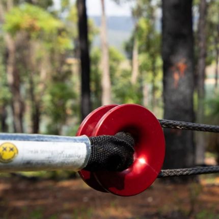 Блок для лебедки с синтетическим тросом 15 тонн (красный) фото