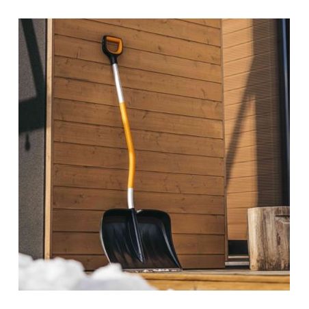 Лопата для снігу пластикова Fiskars X-series™ (1057186) фото