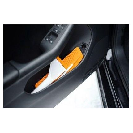 Щётка скребок для автомобиля Fiskars SnowXpert (1019352) фото