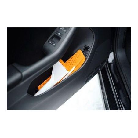 Щётка скребок для автомобиля Fiskars SnowXpert (1019352) фото Щётка скребок для автомобиля Fiskars SnowXpert (1019352) фото