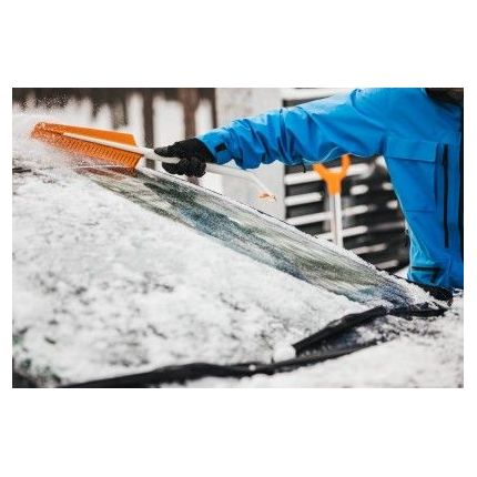 Щётка скребок для автомобиля Fiskars SnowXpert (1019352) фото