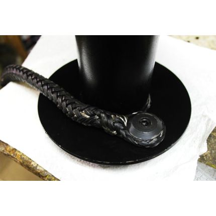 Грибок для крепления синтетического троса к барабану лебедки фото