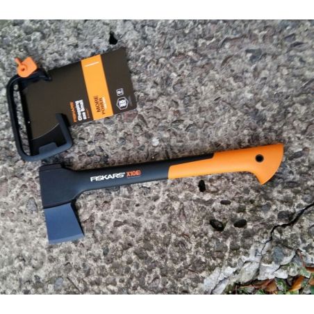 Топор универсальный Fiskars X-series X10 S фото Топор универсальный Fiskars X-series X10 S фото