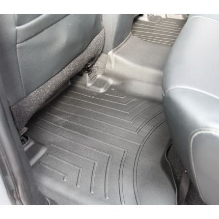Резиновые коврики WeatherTech в салон авто Toyota Hilux 2015+ (передний и задний ряд) фото